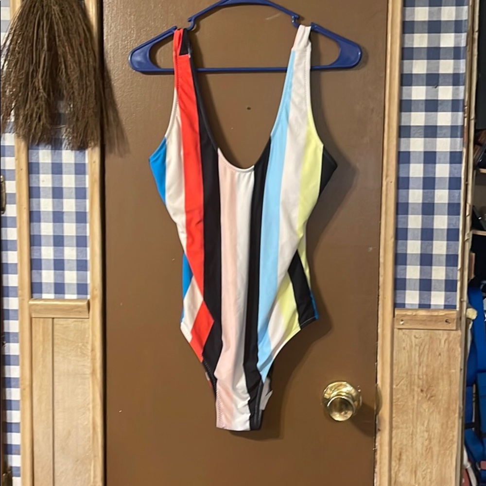 Bathing suit